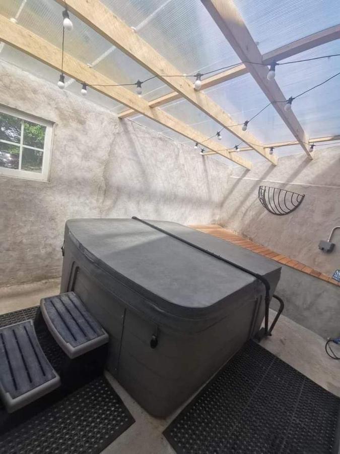 The Hay Loft, The Dark Hedges, Ballycastle With Hot Tub Stranocum Exterior photo